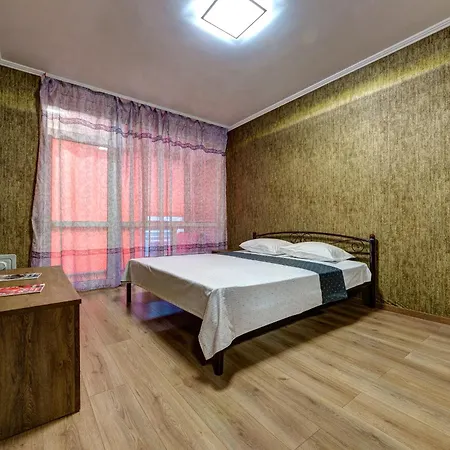 Apartment 2-кімнатні поруч з національним цирком україни Kiew